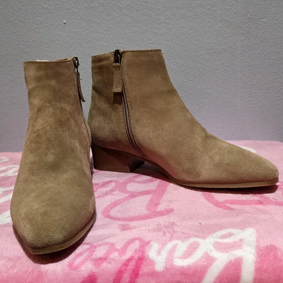 Women's Aquatalia Fuoco Suede Ankle Boots Champagne, Size 7.5M - Picture 3 of 16